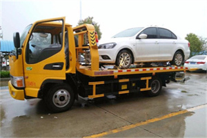 鹿邑附近拖车救援24小时服务热线