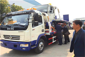 鹿邑汽车道路救援拖车价格